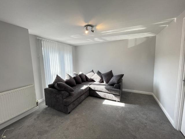 Goods Yard Close, Loughborough LE11 5 bed house to rent £2,275 pcm £525 pw