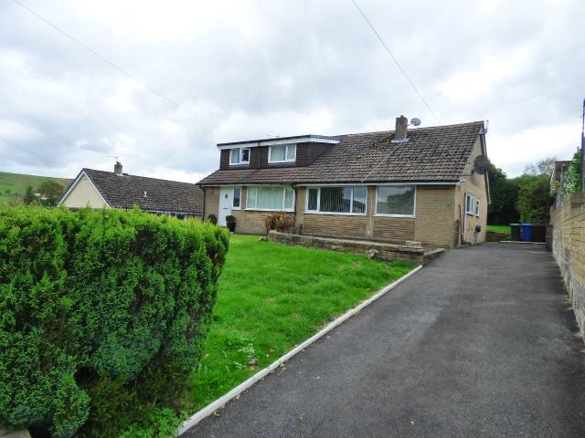 Goodshaw Avenue North, Rossendale BB4, 2 bed bungalow to rent, £850 pcm | PrimeLocation