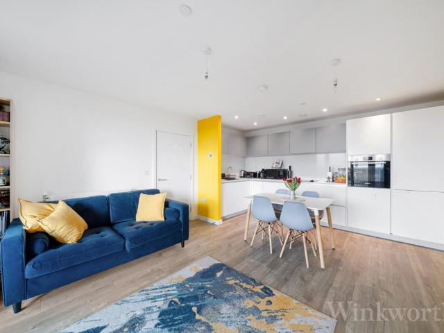 Goodwood Road, London SE14, 2 bed flat to rent, £2,400 pcm | PrimeLocation