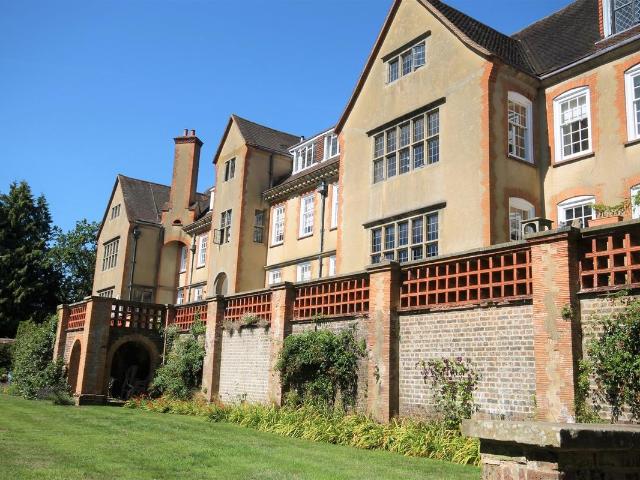 Goodwyns Place, Dorking RH4, 2 bed flat to rent, £1,600 pcm | PrimeLocation