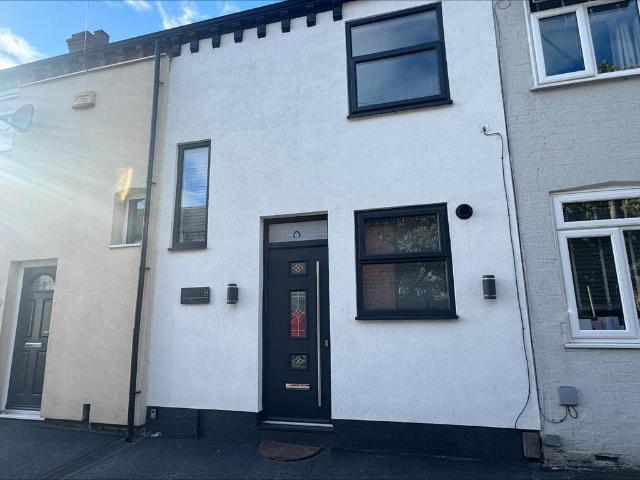 Goosehill Road, Normanton, West. 3 bed terraced house to rent £950 pcm £219 pw