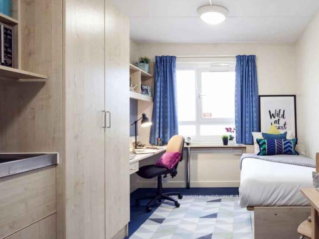 GoBritanya McMillan Residence, London Has an Apartment