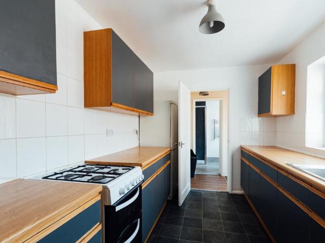 Goddard Avenue, Hull HU5 1 bed in a house share to rent £408 pcm £94 pw