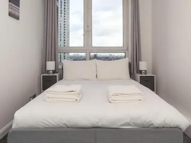 Godfrey House, Peerless Street, London, EC1V 9EZ, United Kingdom | 3 bed apartment for rent #137838023 | Rentberry