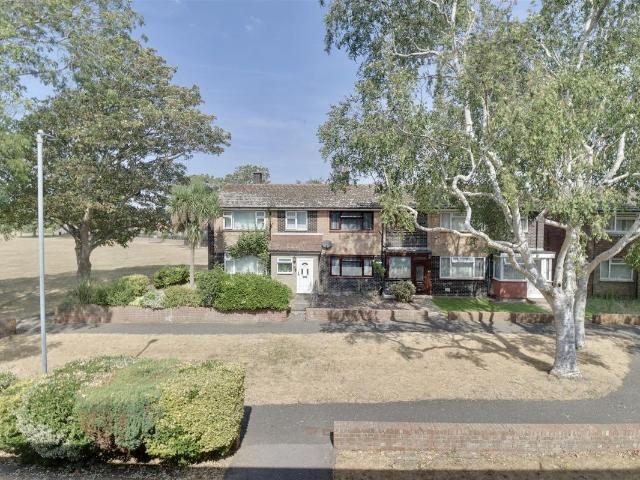 Godiva Lawn, Southsea PO4, 3 bed terraced house to rent, £1,650 pcm | PrimeLocation