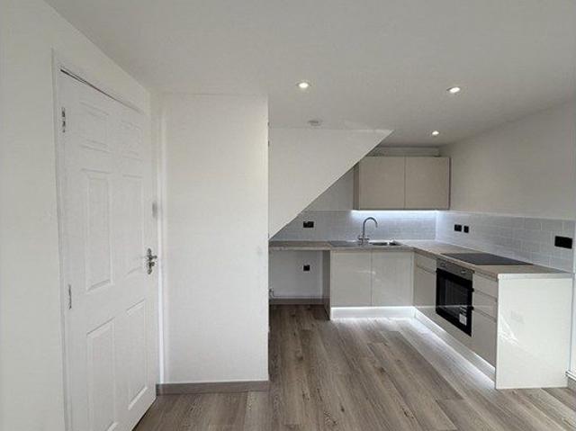 Godman Road, Grays RM16, Studio to rent, £1,100 pcm | PrimeLocation