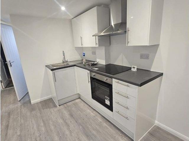 Godman Road, Grays RM16, Studio to rent, £980 pcm | PrimeLocation