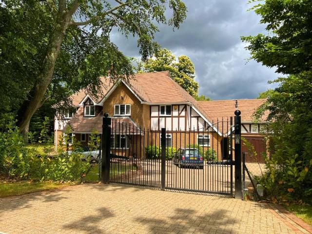 Godolphin Road, Weybridge, Surrey KT13, 5 bed detached house to rent, £8,750 pcm | PrimeLocation