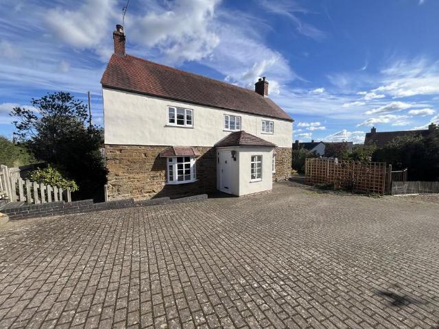 Godsons Lane, Napton, Warwickshire 3 bed house to rent £1,800 pcm £415 pw