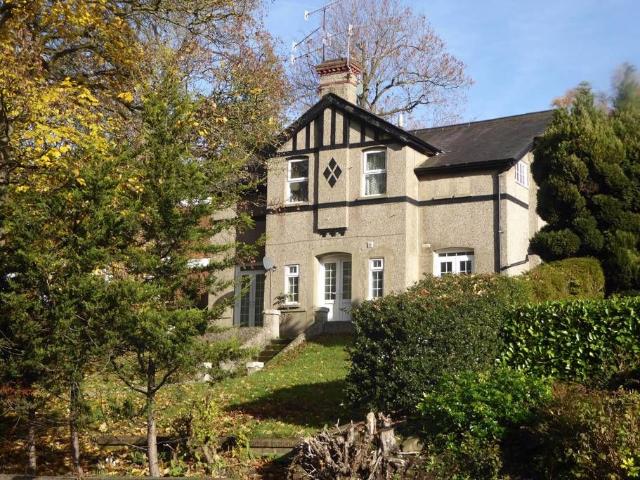 Godstone Road, Kenley CR8, 1 bed flat to rent, £995 pcm | PrimeLocation