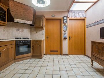 Goed onderhouden 2 slaapkamer woning met tuin te Lokeren