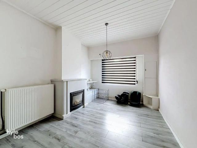 Goed gelegen instapklare woning met twee slaapkamers en mooie tuin