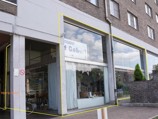 Goed gelegen pand met mogelijkheid tot terras