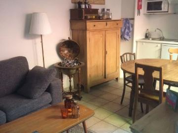 Goedgelegen appartement gelijkvloers met binnenkoer Lentestraat 85