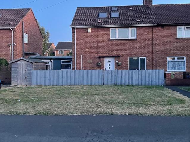 Goffenton Drive, Bristol BS16 5 bed semi detached house to rent £2,875 pcm £663 pw
