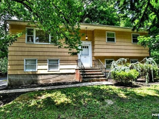 Goffle Rd, Wyckoff, Home For Sale