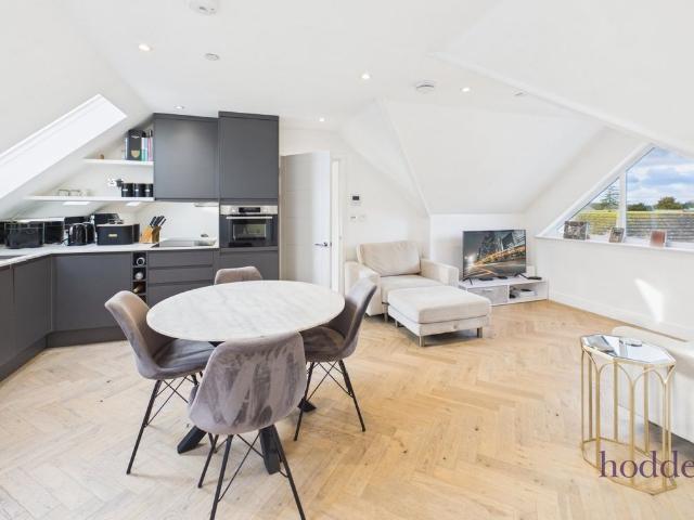 Gogmore Lane, Chertsey, Surrey KT16, 2 bed flat to rent, £1,595 pcm | PrimeLocation