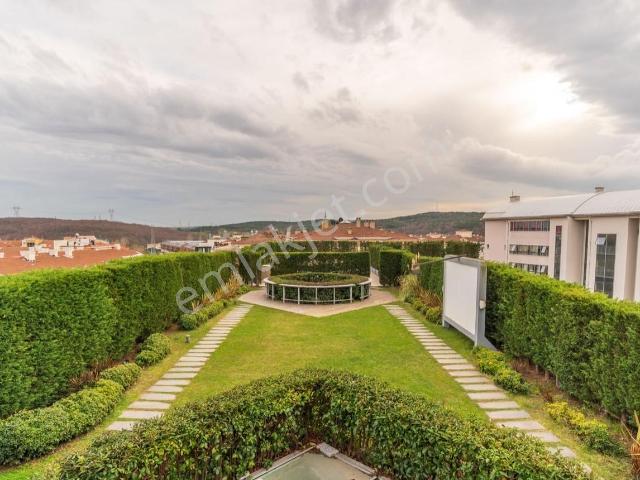 Göktürk Nef04 Sitesinde İçi Yenilenmiş Net 150m² Büyük Tip 2,5+1