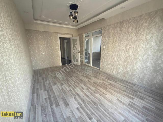 Göktürk Cam Baloklu Masrafsız 3+1 Bakımlı Cadde Üzeri