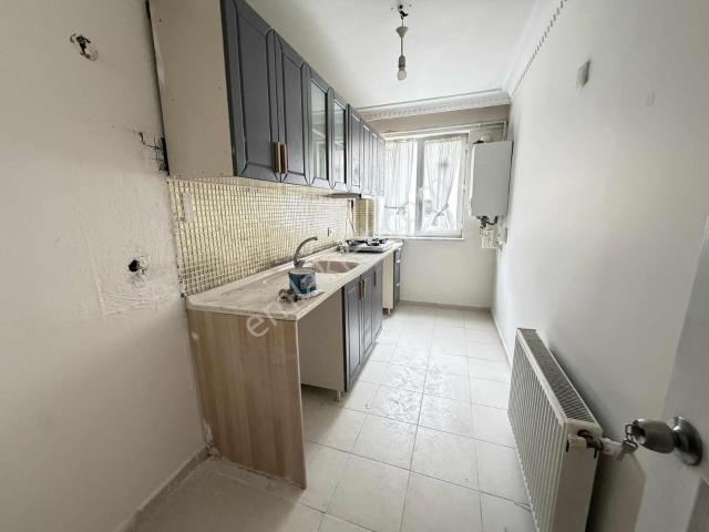 Göktürkte 2+1 Kiralık Ara Kat Daire