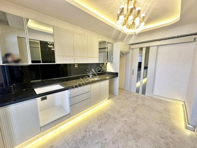 Göktürk'te Sıfır Stadyum Dibi Yerden Isıtma Cam Balkonlu U.lüx