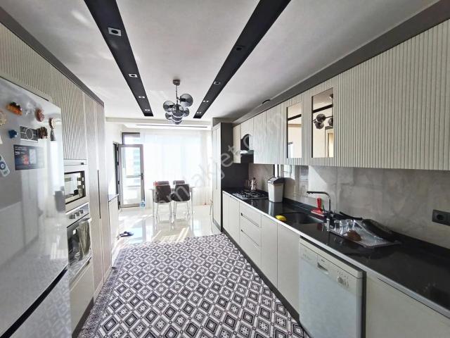 Göktürk'te Stadyum Dibi Site İçi Cam Balkn Yerdn Isıtma Lüx3.5+1