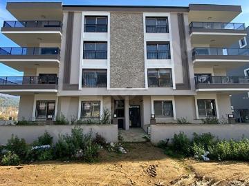 GÖKÇE BAĞÇİVAN GAYRİMENKULDEN ZAFER MAHALLESİNDE SATILIK ZEMİN KAT DAİRE