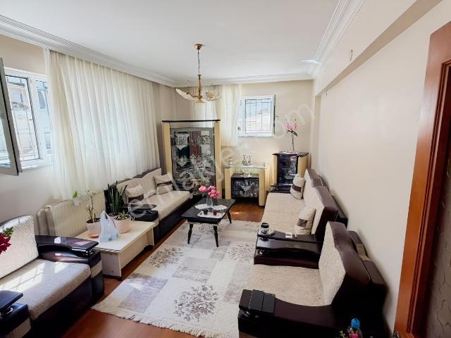 Gök Oryap'tan Satılık Merkezi Konumda 2+1 110m² Fırsat Daire !