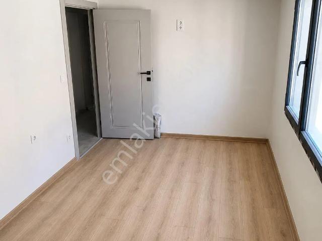 Gökay Emlaktan E5 Yakını Kiralık Daire