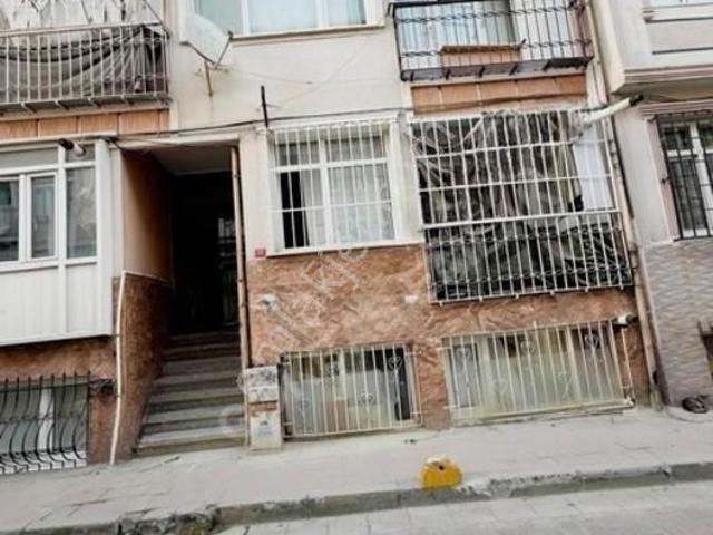 Gökbaş Emlaktan Zeynel Ağa Sk.satılık 2+1kombili Zemin Kat Daire
