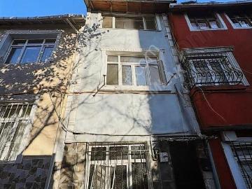 Gökbaş Emlaktan Prof.naci Şensoy Cad.satılık 3 Katlı Müstakil Ev