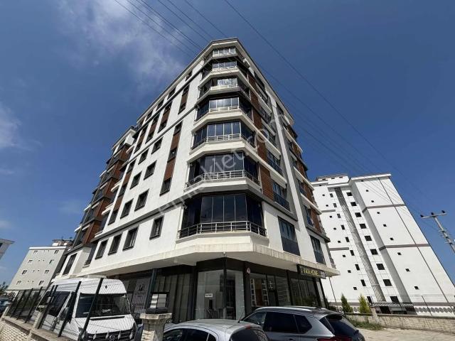 Gökdelenler Bölgesinde Anayola Cephe Satılık Geniş 3+1 Daire
