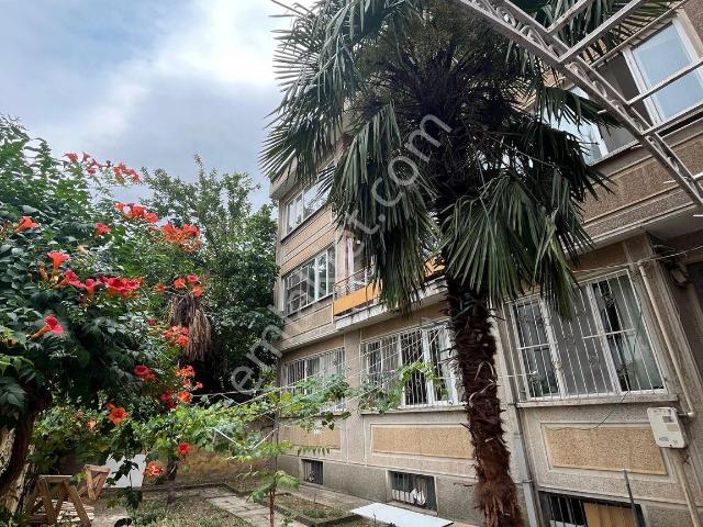 Gökdere Metro Yakını 4+1 140 M² Bahçeli Krediye Uygun