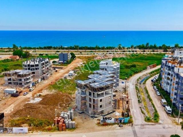 Gökhan Gökdemir'den Denize Yürüme Mesafesinde 2+1 Satılık Daire