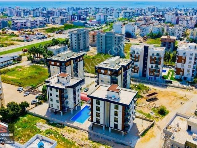Gökhan Gökdemir'den Havuzlu Site İçinde 1+1 Kiralık Daireler
