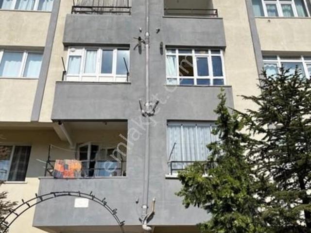 Gökhan Emlak'tan Güzel Sanatlar Lisesi Yanı Geniş Kiralık Daire