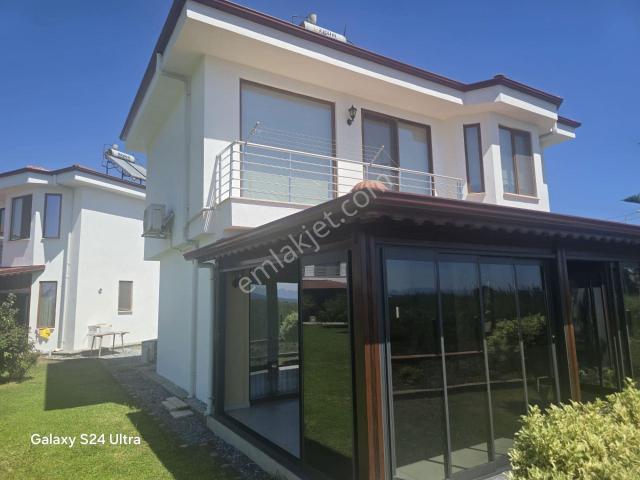 Gökova,muğla İli,milas İlçesi,ören Mah.satılık Denize Sıfır Bahçei Tam Müstakil Villa