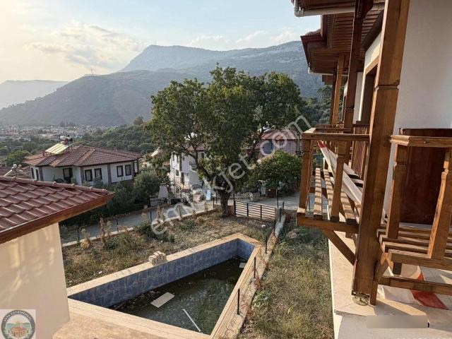 Gökova'da Satılık Deniz Manzaralı Daireler