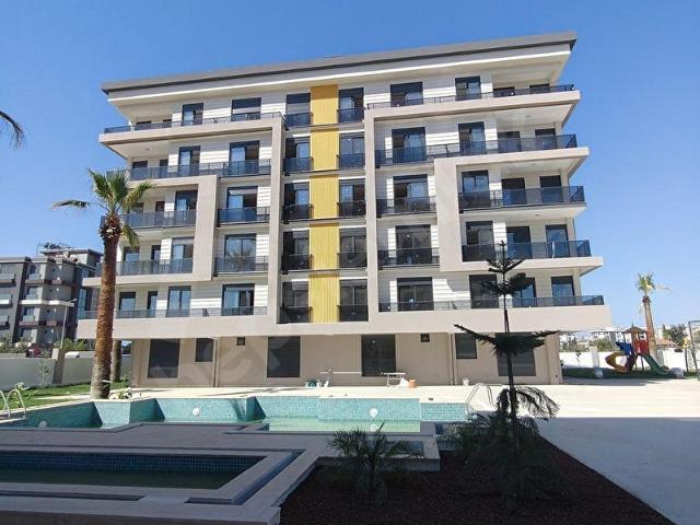 GÖKSU MAHALLESİ 1+1 BAHÇE GİRİŞİ HAVUZ CEPHELİ LÜX DAİRE