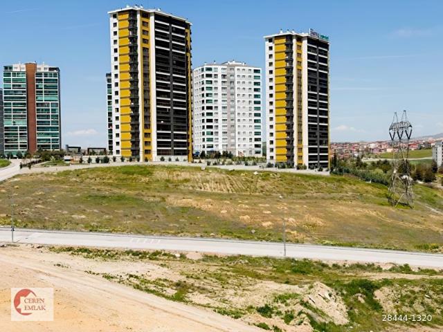 GÖKSU SUSUZ'DA SİTEDE 6.KAT ÖNÜ AÇIK KİRALIK 4+1 DAİRE