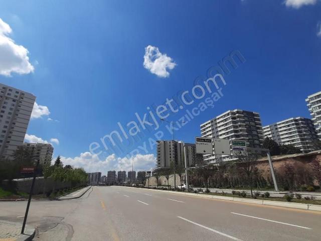 Göksunun En Iyı Ve Lokasyonlu Projesı Satılık Genıs Balkon 1+1