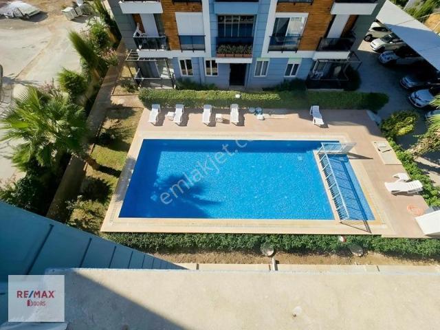 Göksu'da Havuzlu Ve Güvenlikli Sitede 3+1 Kiralık Daire