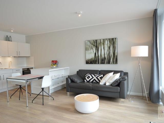 Golzheim: Großzügiges Apartment mit Stellplatz