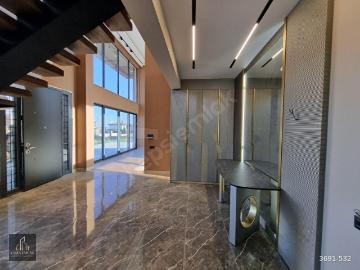 GÖL KONAKLARI SİTESİ YANI1500 M2 ARSAYA SAHİPHAVUZLU VİLLA