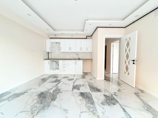 Göl san Gayrimenkul’den  Cumhuriyet Mah. 1+1 Kiralık Sıfır Daire