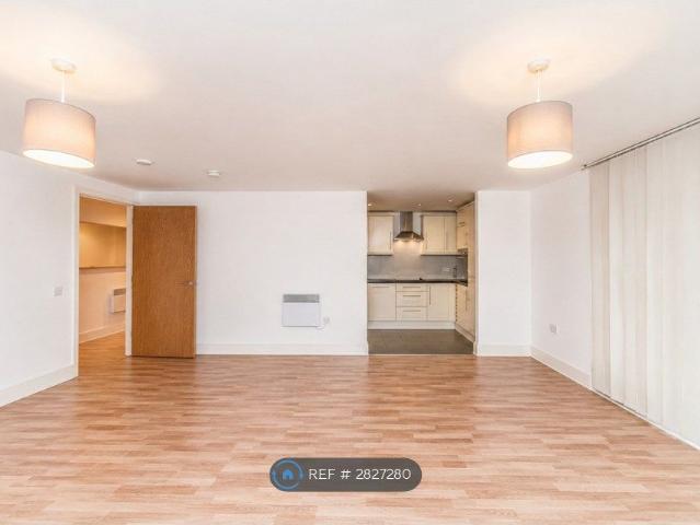 Golate St, Cardiff CF10, 1 bed flat to rent, £875 pcm | PrimeLocation