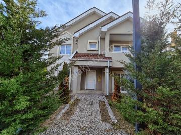 Gölbaşı Anadolu Bahçeşehir Sitesi Satılık Natamam Villa