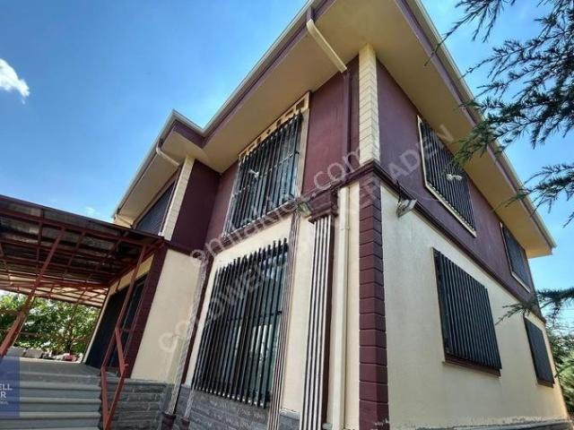 Gölbaşı Hacılar Mahallesi'nde Satılık 5+1 Villa