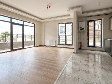 Gölbaşı İncek Kızılcaşar Kiralık 1+1 Ara Kat Geniş İskanlı Daire