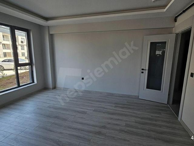 GÖLBAŞI İNCEK TAŞPINAR İSKANLI Y.GİRİŞ ÇİFT BANYOLU SATILIK 2+1